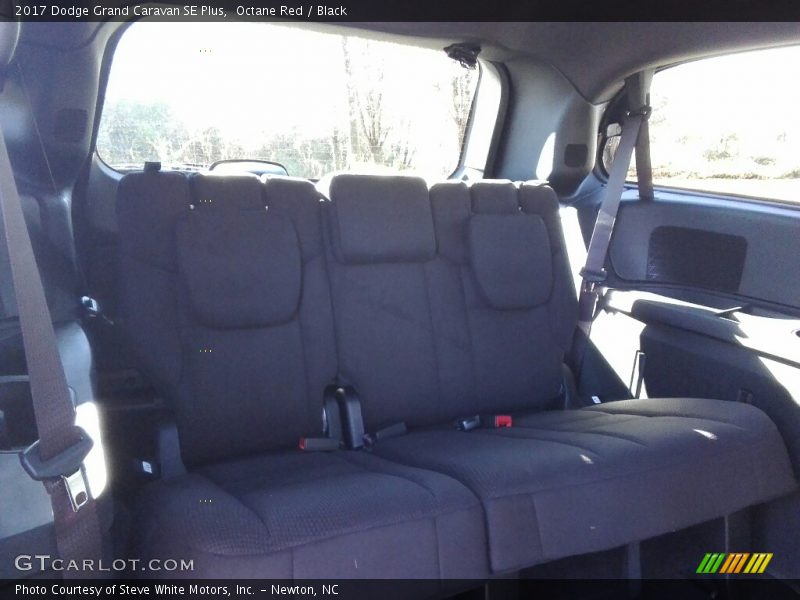Octane Red / Black 2017 Dodge Grand Caravan SE Plus