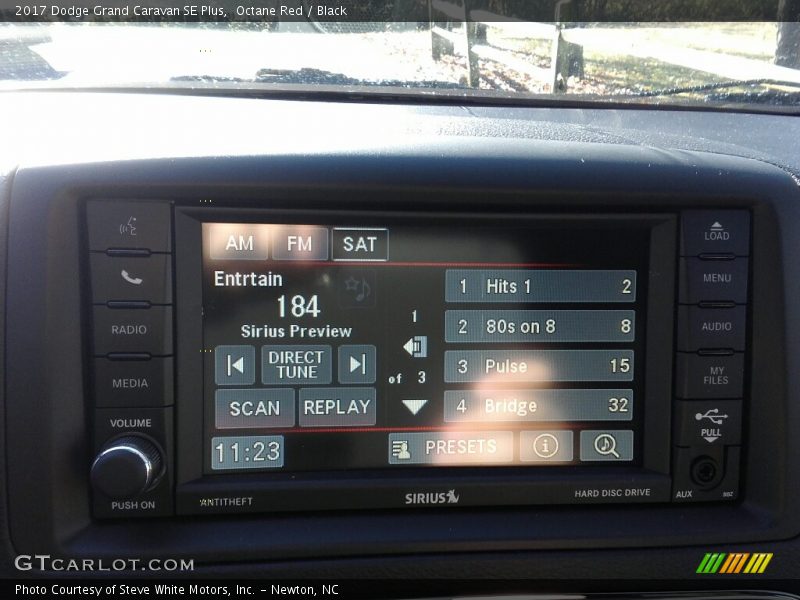 Octane Red / Black 2017 Dodge Grand Caravan SE Plus