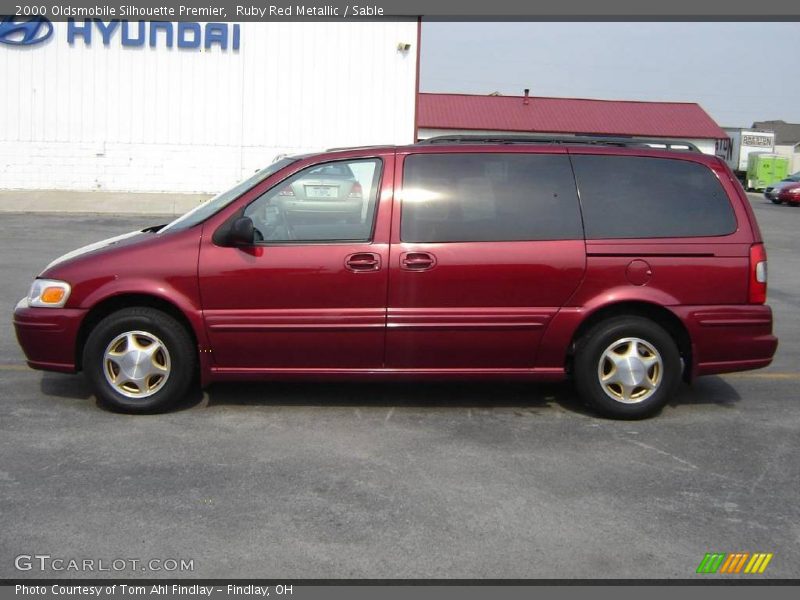 Ruby Red Metallic / Sable 2000 Oldsmobile Silhouette Premier