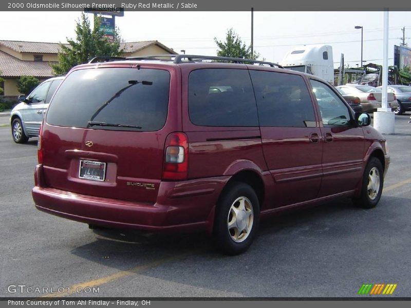 Ruby Red Metallic / Sable 2000 Oldsmobile Silhouette Premier