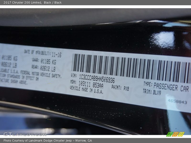 Black / Black 2017 Chrysler 200 Limited