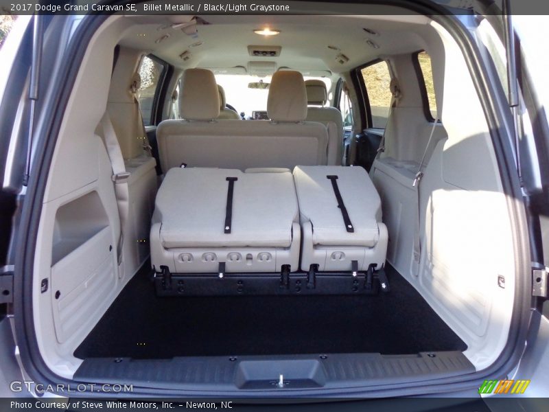 Billet Metallic / Black/Light Graystone 2017 Dodge Grand Caravan SE