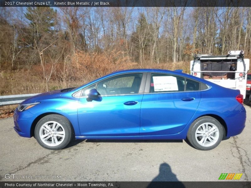 Kinetic Blue Metallic / Jet Black 2017 Chevrolet Cruze LT