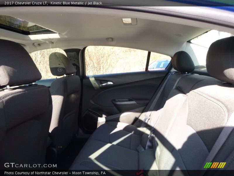 Kinetic Blue Metallic / Jet Black 2017 Chevrolet Cruze LT