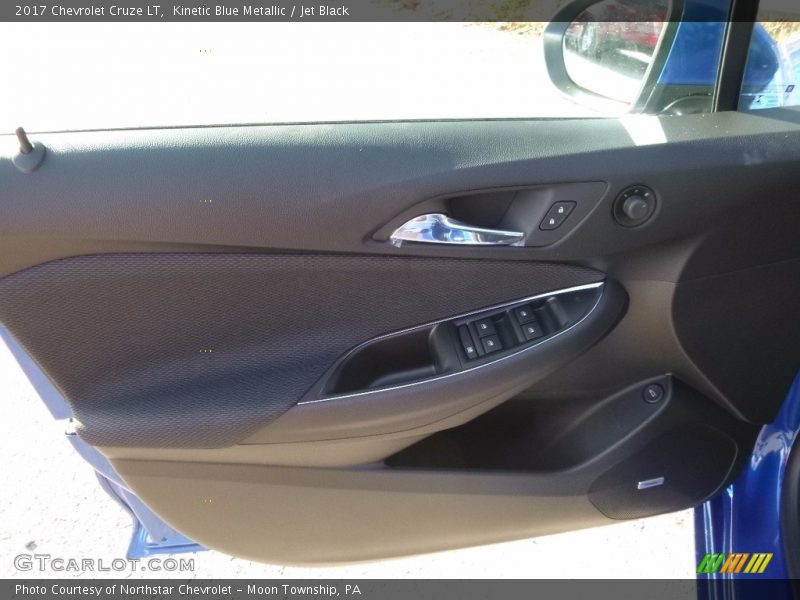 Kinetic Blue Metallic / Jet Black 2017 Chevrolet Cruze LT