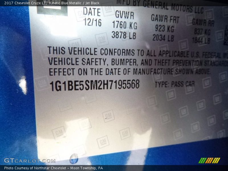 Kinetic Blue Metallic / Jet Black 2017 Chevrolet Cruze LT