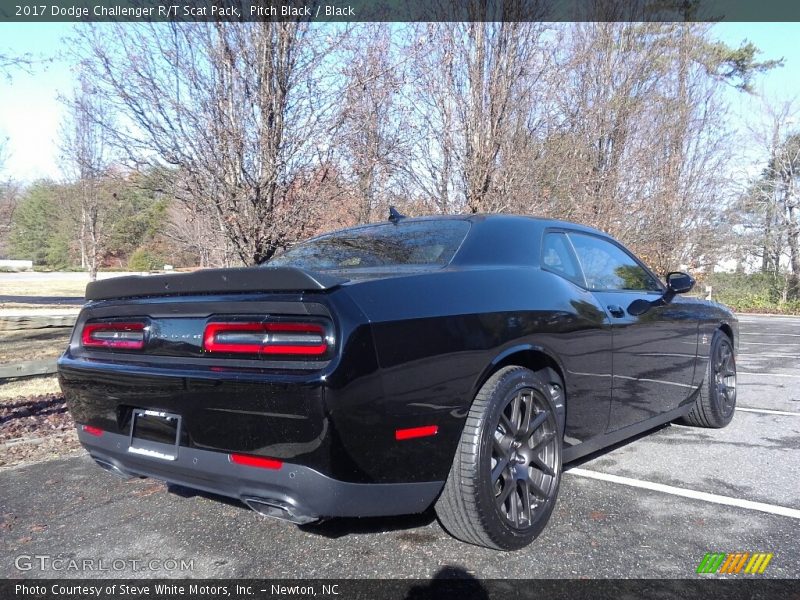 Pitch Black / Black 2017 Dodge Challenger R/T Scat Pack