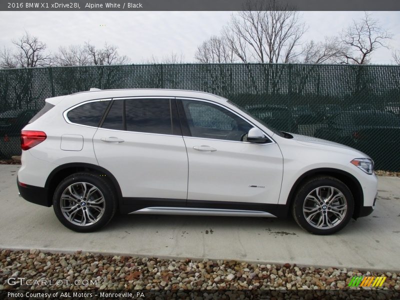 Alpine White / Black 2016 BMW X1 xDrive28i