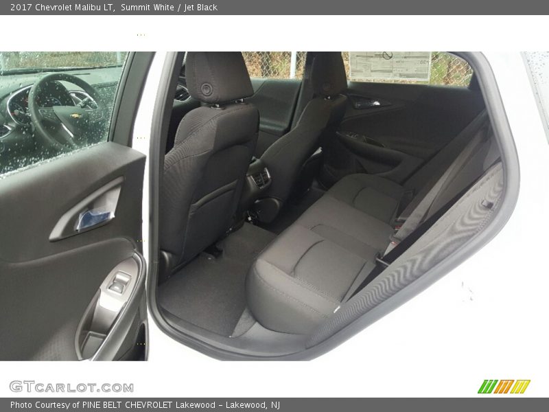 Summit White / Jet Black 2017 Chevrolet Malibu LT