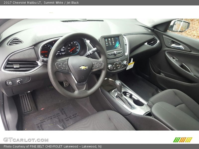 Summit White / Jet Black 2017 Chevrolet Malibu LT