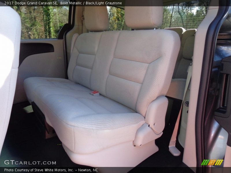 Billet Metallic / Black/Light Graystone 2017 Dodge Grand Caravan SE