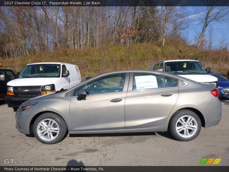Pepperdust Metallic / Jet Black 2017 Chevrolet Cruze LT