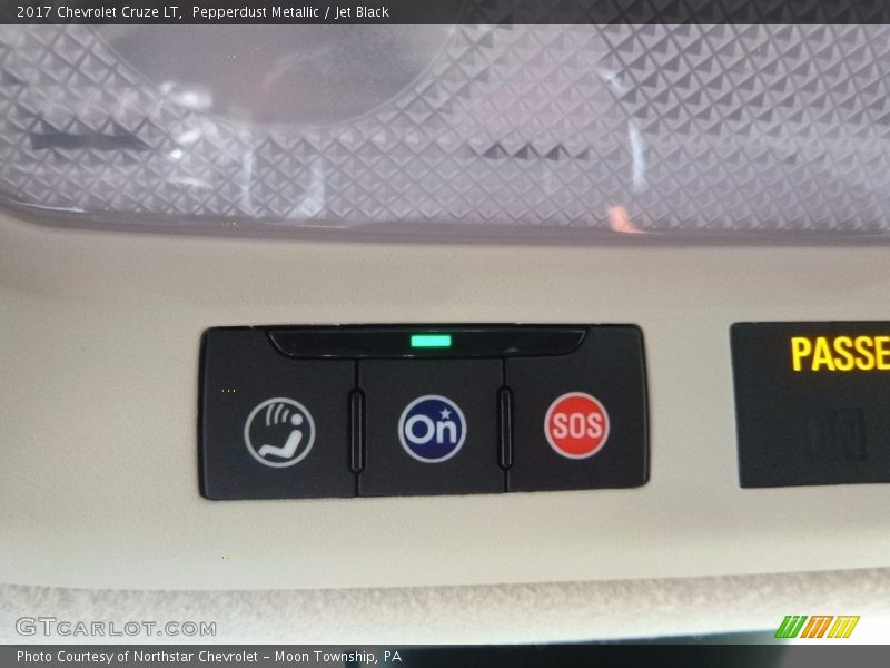Pepperdust Metallic / Jet Black 2017 Chevrolet Cruze LT