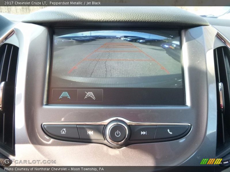 Pepperdust Metallic / Jet Black 2017 Chevrolet Cruze LT
