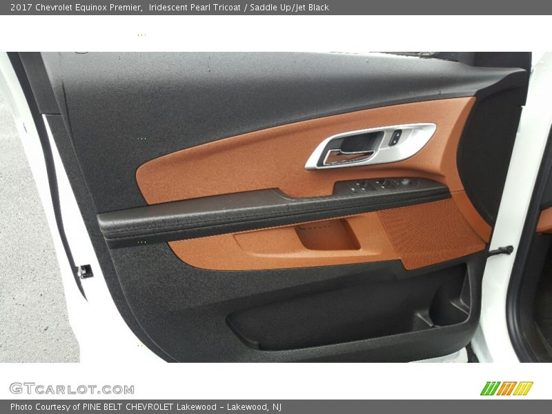 Iridescent Pearl Tricoat / Saddle Up/Jet Black 2017 Chevrolet Equinox Premier