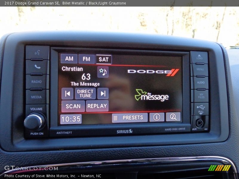 Billet Metallic / Black/Light Graystone 2017 Dodge Grand Caravan SE