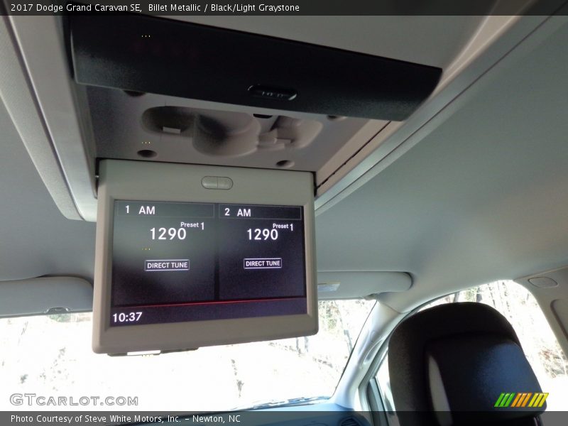 Billet Metallic / Black/Light Graystone 2017 Dodge Grand Caravan SE