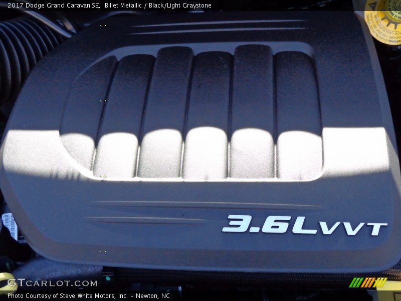 Billet Metallic / Black/Light Graystone 2017 Dodge Grand Caravan SE