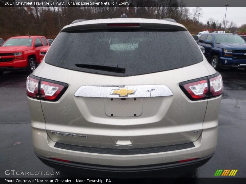 Champagne Silver Metallic / Ebony 2017 Chevrolet Traverse LT AWD