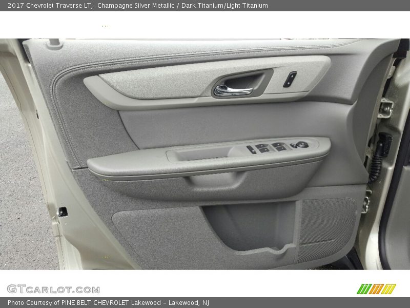 Champagne Silver Metallic / Dark Titanium/Light Titanium 2017 Chevrolet Traverse LT
