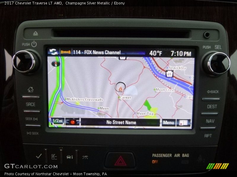 Navigation of 2017 Traverse LT AWD