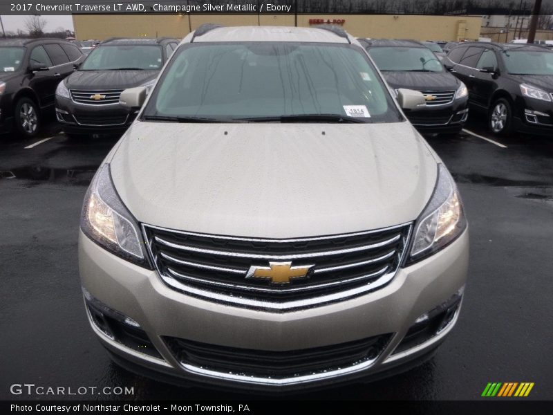 Champagne Silver Metallic / Ebony 2017 Chevrolet Traverse LT AWD