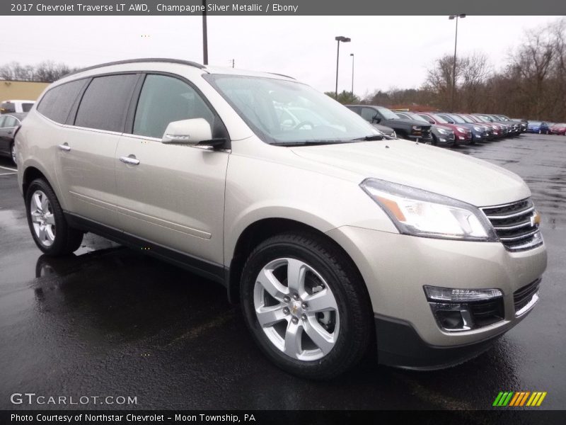 Champagne Silver Metallic / Ebony 2017 Chevrolet Traverse LT AWD
