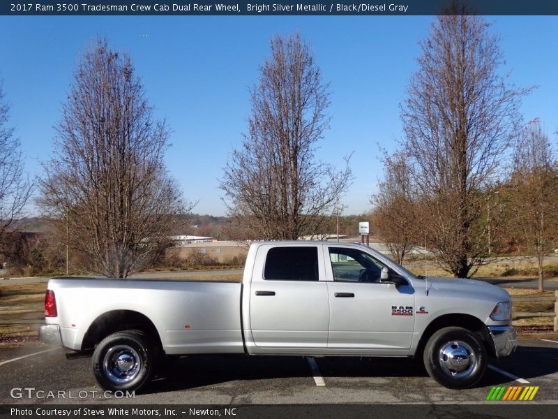 Bright Silver Metallic / Black/Diesel Gray 2017 Ram 3500 Tradesman Crew Cab Dual Rear Wheel