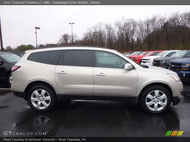 Champagne Silver Metallic / Ebony 2017 Chevrolet Traverse LT AWD