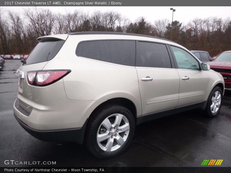 Champagne Silver Metallic / Ebony 2017 Chevrolet Traverse LT AWD