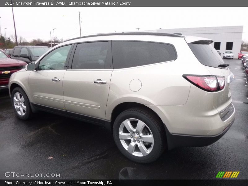 Champagne Silver Metallic / Ebony 2017 Chevrolet Traverse LT AWD