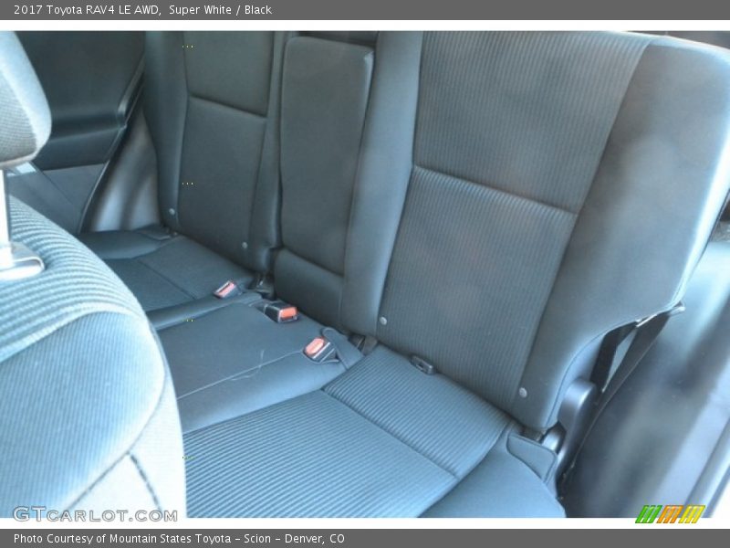 Super White / Black 2017 Toyota RAV4 LE AWD