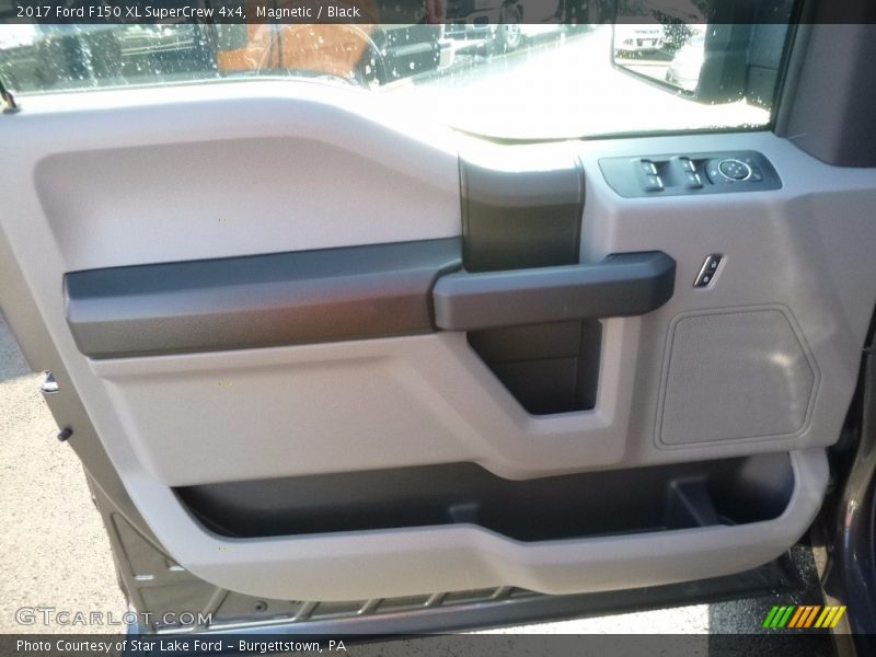 Magnetic / Black 2017 Ford F150 XL SuperCrew 4x4