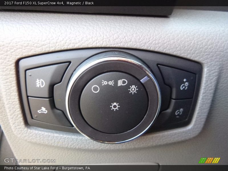Magnetic / Black 2017 Ford F150 XL SuperCrew 4x4