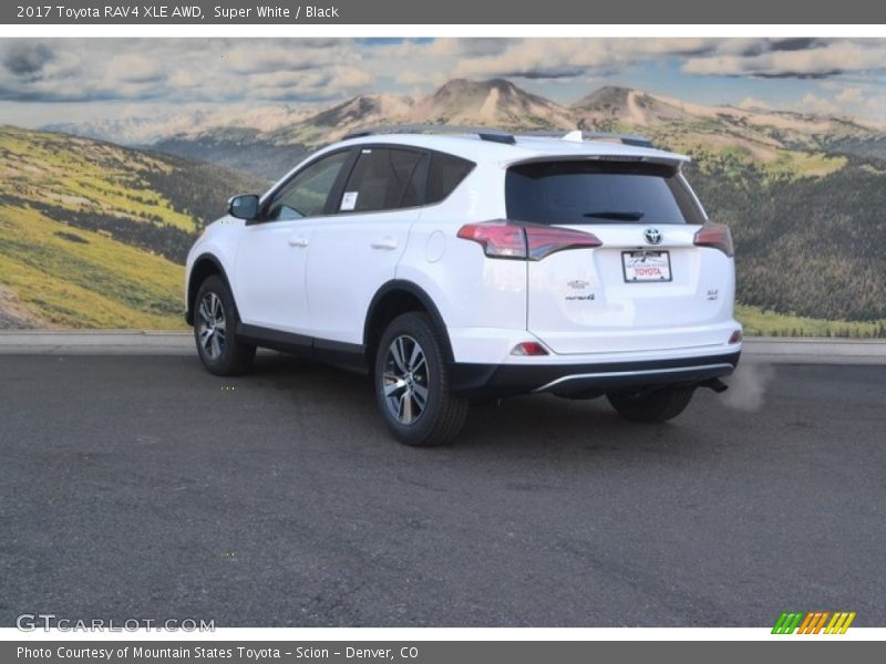 Super White / Black 2017 Toyota RAV4 XLE AWD