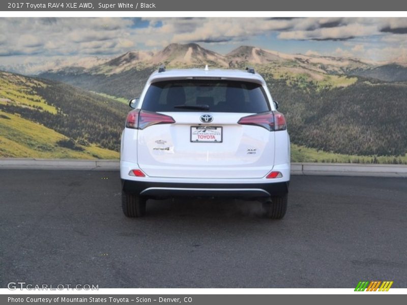 Super White / Black 2017 Toyota RAV4 XLE AWD