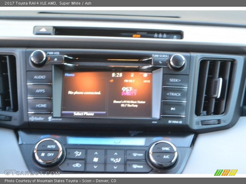 Super White / Ash 2017 Toyota RAV4 XLE AWD