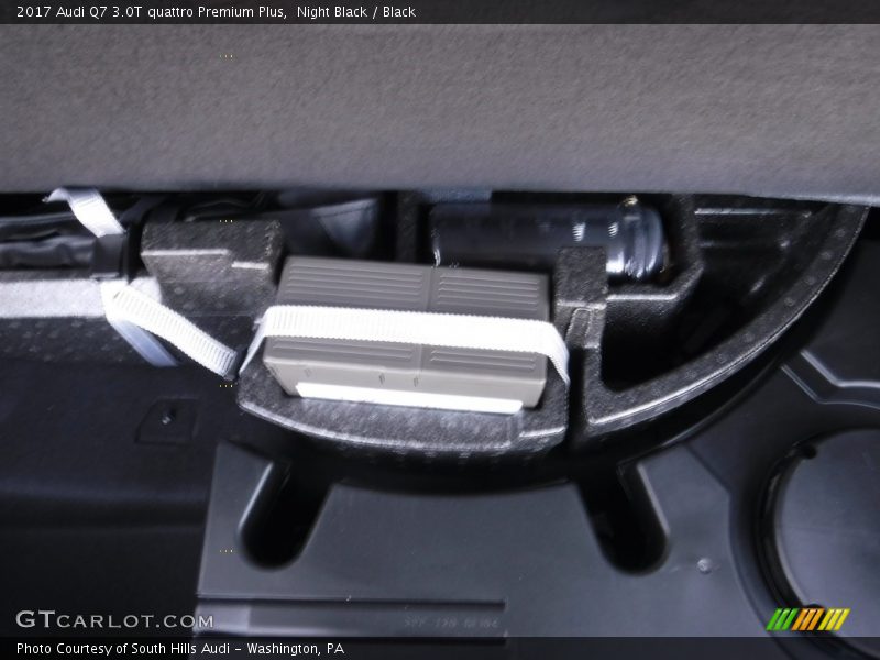Night Black / Black 2017 Audi Q7 3.0T quattro Premium Plus