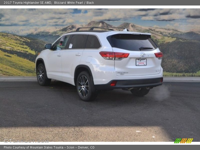 Blizzard White Pearl / Black 2017 Toyota Highlander SE AWD