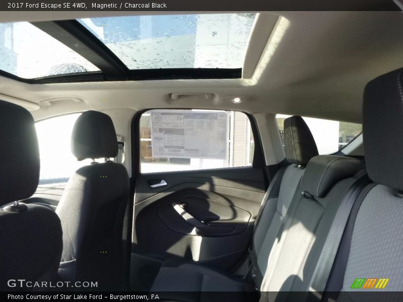 Magnetic / Charcoal Black 2017 Ford Escape SE 4WD