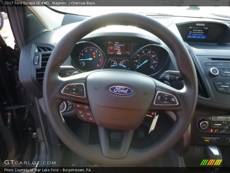 Magnetic / Charcoal Black 2017 Ford Escape SE 4WD