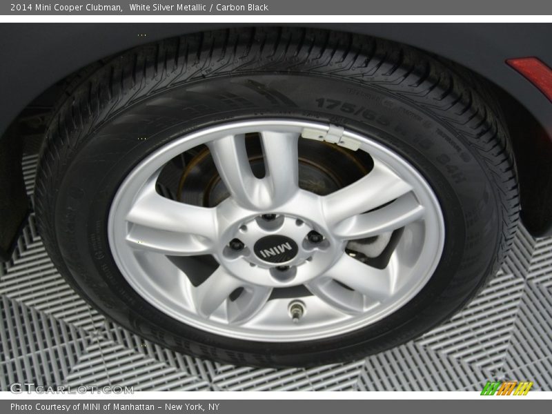 White Silver Metallic / Carbon Black 2014 Mini Cooper Clubman