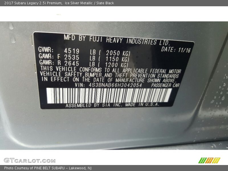Ice Silver Metallic / Slate Black 2017 Subaru Legacy 2.5i Premium