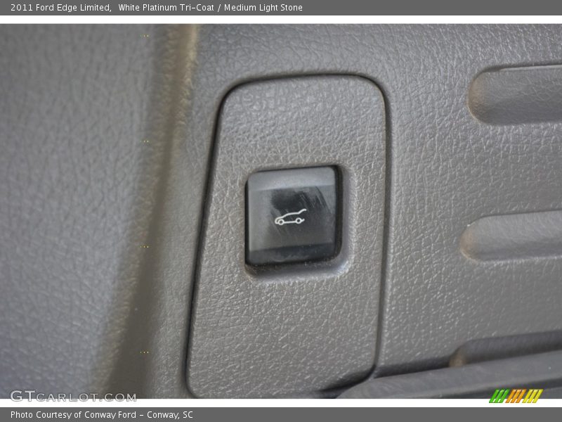 White Platinum Tri-Coat / Medium Light Stone 2011 Ford Edge Limited