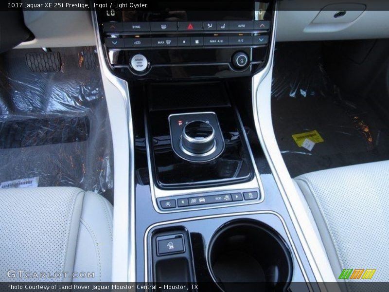 Ingot / Light Oyster 2017 Jaguar XE 25t Prestige