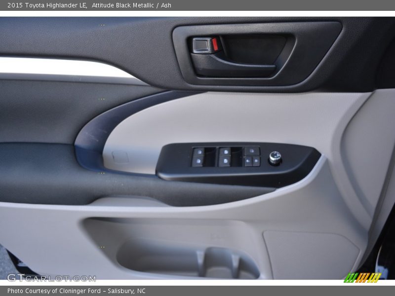 Attitude Black Metallic / Ash 2015 Toyota Highlander LE