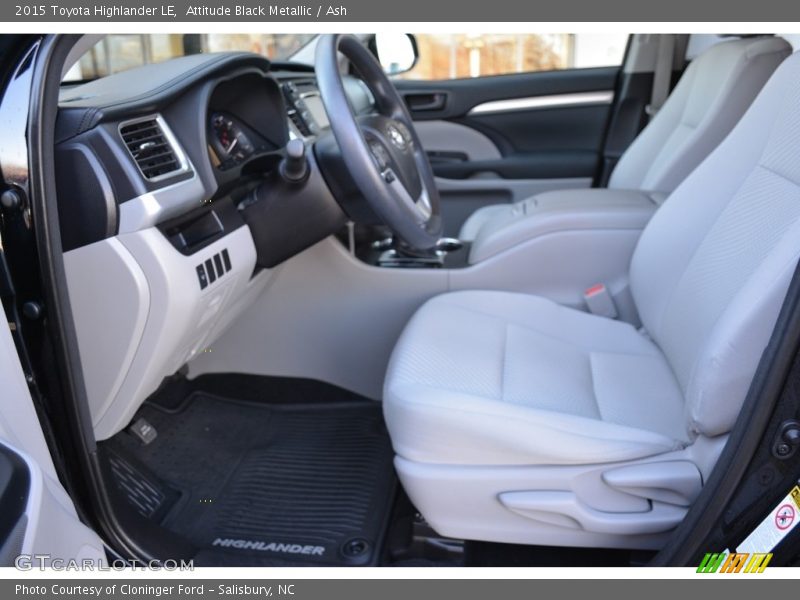 Attitude Black Metallic / Ash 2015 Toyota Highlander LE