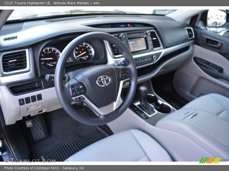 Attitude Black Metallic / Ash 2015 Toyota Highlander LE