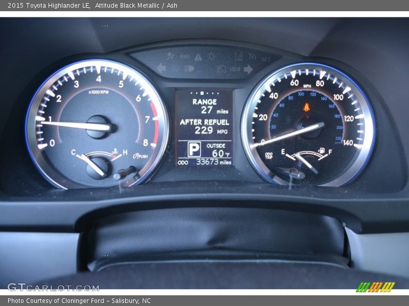 Attitude Black Metallic / Ash 2015 Toyota Highlander LE