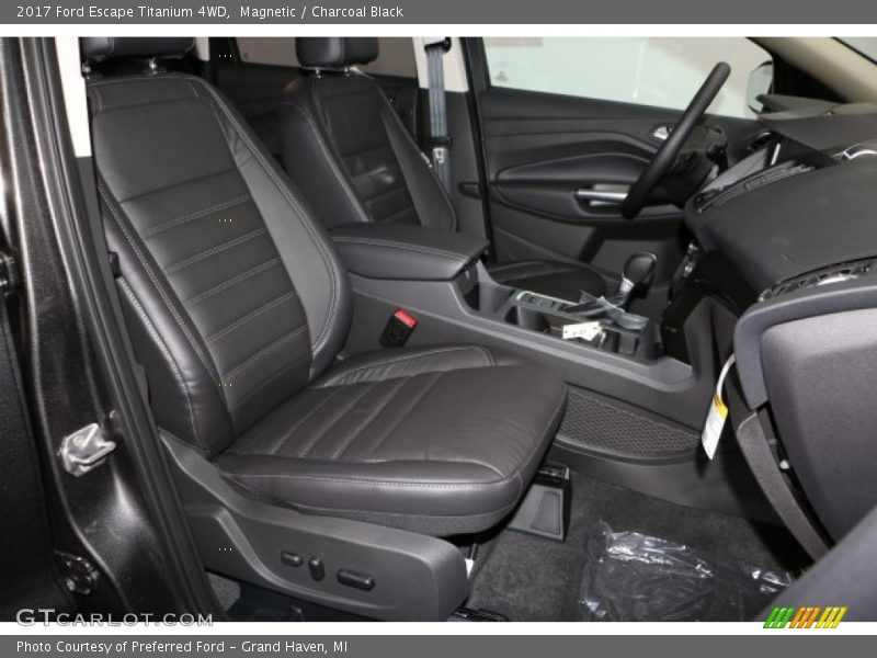 Magnetic / Charcoal Black 2017 Ford Escape Titanium 4WD